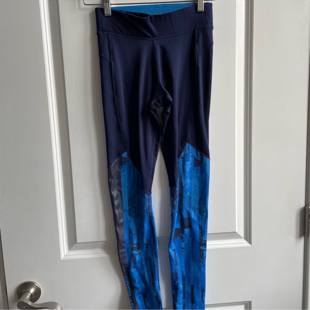 Under Armour Women's Blue and Black Leggings